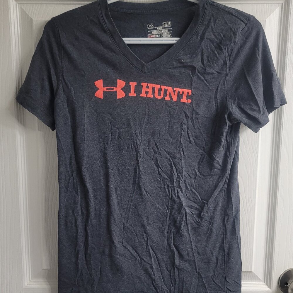 #15 Under Armour I Hunt V Neck Short Sleeve S